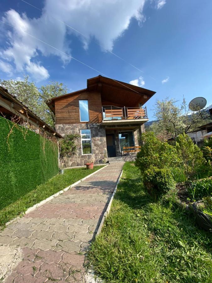 Buo'S Guest House Bordzjomi Buitenkant foto